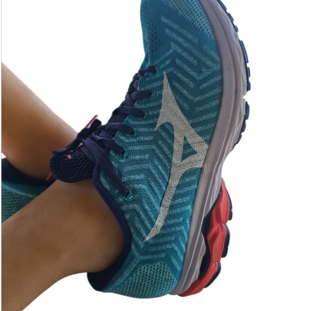Mizuno Women's Blue Running Shoes - Picture 4 of 8